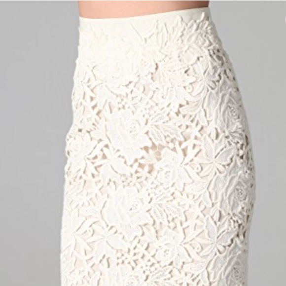 Elie Tahari Dresses & Skirts - Ellie Tahari Bennet Lace Skirt $398